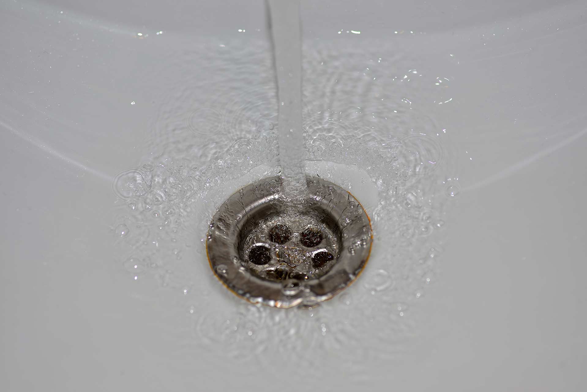 A2B Drains provides services to unblock blocked sinks and drains for properties in Woolwich.